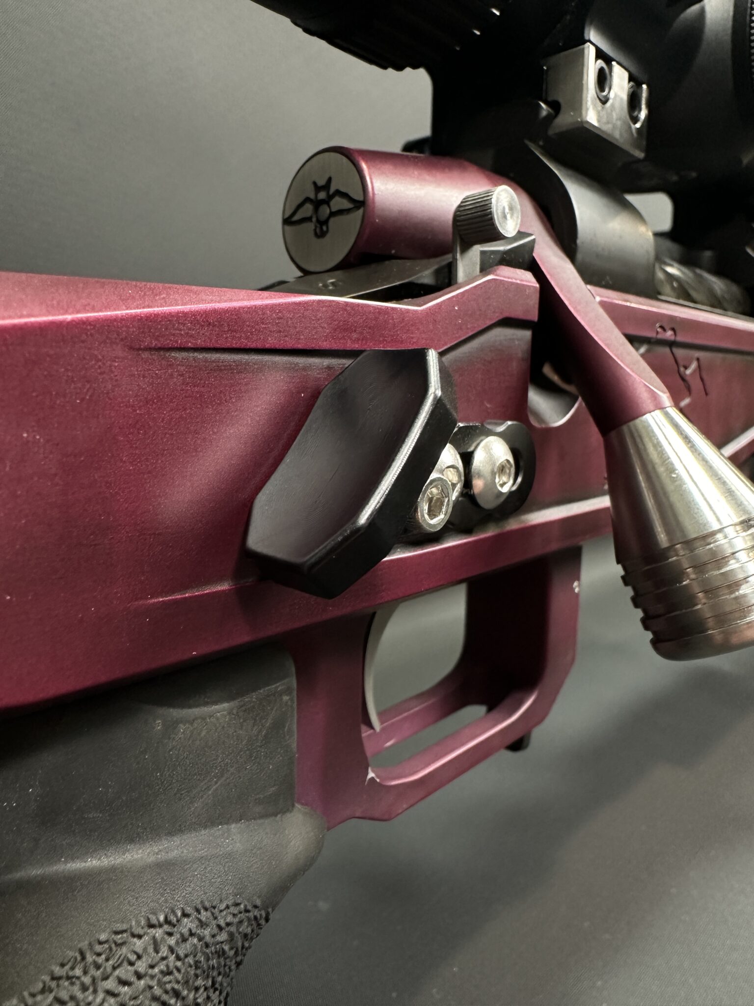SRS UNIVERSAL THUMB SHELF